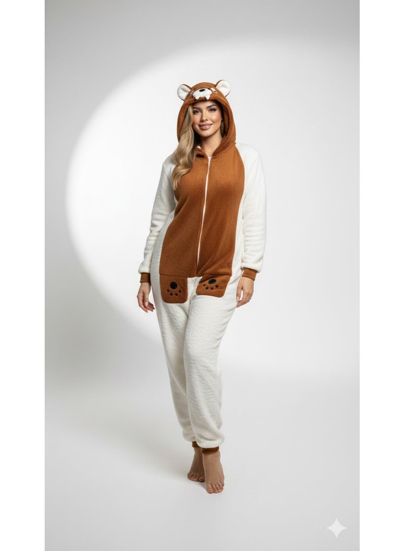 مانيكان - بيجامة نسائية قطعة واحدة  من قماش الفليس الناعم بتصميم دب كرتوني مع غطاء للرأس - أبيض وبني - Image 5